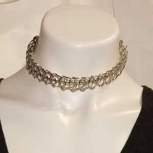 Silvertone chain style choker *HOST PICK*